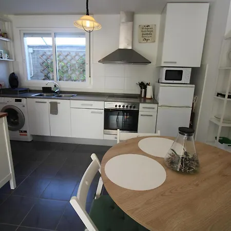 Moderno, Cerca De Playa Les Tonyines, Piscina Comunitaria, Terraza Y Wifi - Es-228-141 * Llança