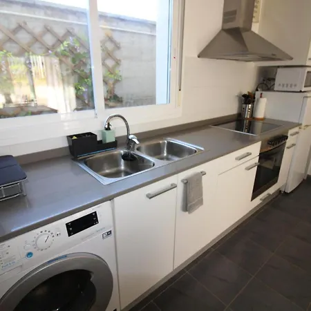 Moderno, Cerca De Playa Les Tonyines, Piscina Comunitaria, Terraza Y Wifi - Es-228-141 * Llanca